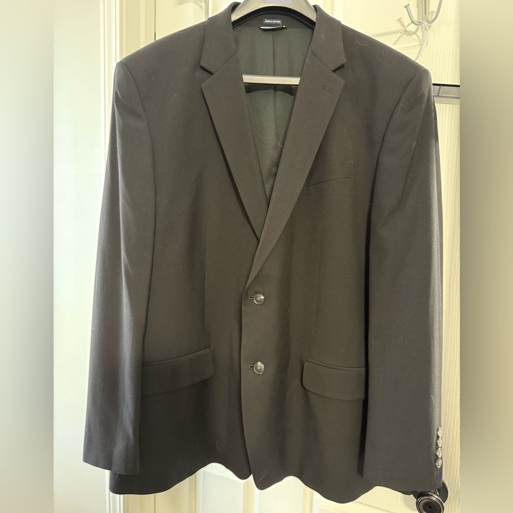 Classic Black Men's 3 pc Suit.